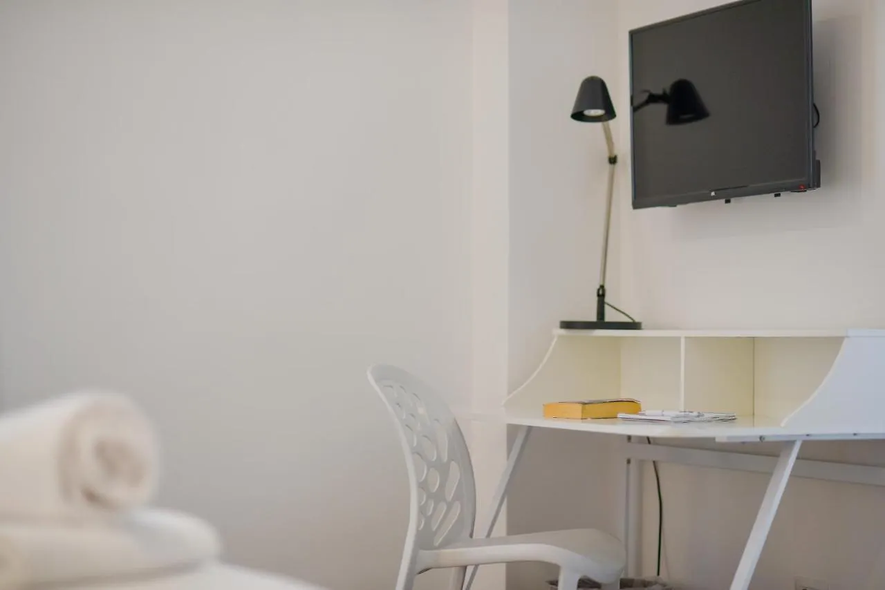 Ema Flat In Trastevere ローマ 0*,  イタリア